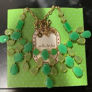 Stella and dot necklace